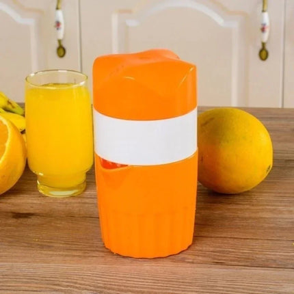 Portable Manual Juicer Cup - Instant Fruit Juice for Your Active Lifestyle