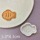 5.3x4.3cm-fish B