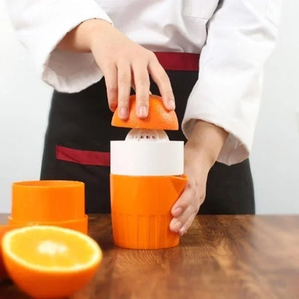 Portable Manual Juicer Cup - Instant Fruit Juice for Your Active Lifestyle