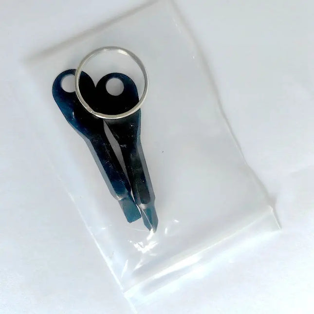 New Portable Screwdriver Outdoor EDC Key Chain Portable Multifunctional Flat Head Screwdriver Cross Key Ring Wholesale