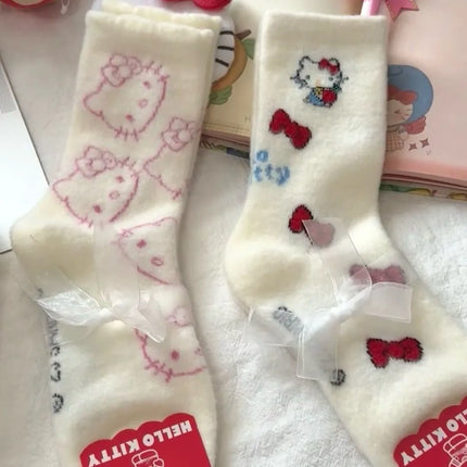 New Sanrio Hello Kitty Anime Merchandise Cartoon Cute Thick Warm Plush Socks Creative Kawaii Girl Heart Mid-Calf Socks Wholesale