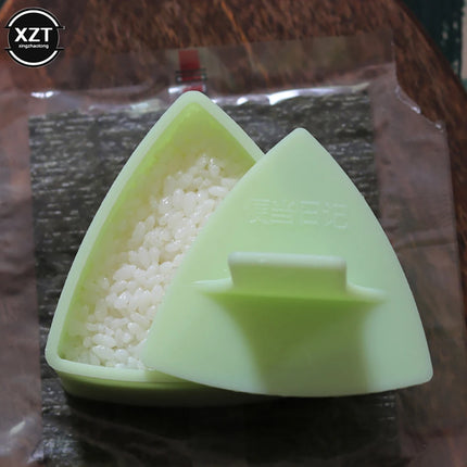 Creativ New DIY Sushi Mold Onigiri Rice Ball Food Press Triangular Sushi Maker Mold Sushi Kit Japanese Kitchen Bento Accessories