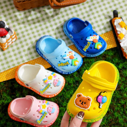 Summer Kids ShoesSandals Hole Children's Shoes Slippers Soft Anti-Skid Cartoon Design Hole Baby Shoes Sandy Beach For Boys Girls