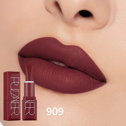 Waterproof Matte Lipstick, Long-Lasting Lip Color, Easy to Apply, High Pigment Lipstick, Suitable for All Parties and Festivals