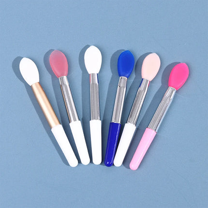 1PCS Small Makeup Brushes Lipstick Applicator Brushes With Anti-lost Cover For Lip Care Makeup Use Silicone Lip Brush