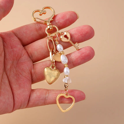 Aihua Cute Y2K Metal Shell Love Heart Key Chain Pearl Key Ring for Women Girl Handbag Pendants DIY Handmade Jewelry Accessories