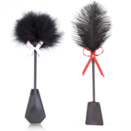 New Erotic Bdsm Feather Tickled Whip Punish Leather Spanking Paddle Play Flogger Lover Riding Crop Pony Sex Toy