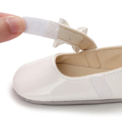 Spring and Autumn Fashion Baby Shoes Bow Soft Bottom Anti slip Sneaker Baby Versatile Princess Shoes