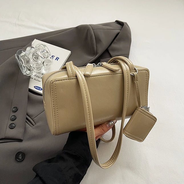 Retro Oil Wax Leather Small Bag Women's Fashion Commuter Square Bag Autumn Winter High-End Sensation Single Shoulder Armpit Bag