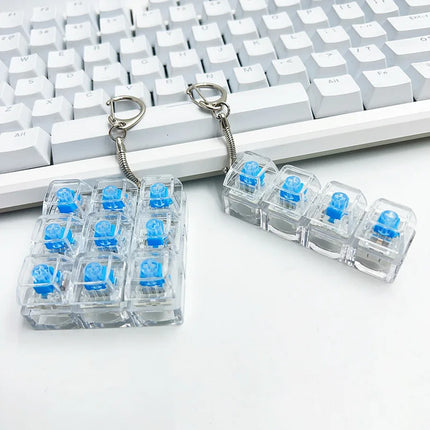 4-Key Polka Dot Keychain Pendant Fidget Stress Releasing Decompression Keychain Press Keyboard Button Keycap Bags Charm Pendant
