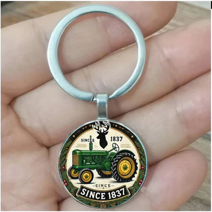Retro tractor keychain - made of zinc alloy material, with a "self 46.51 meter" design, perfect for holiday gifts