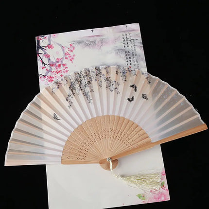 1 pcs Exiquisite Cat Patterns Summer Gift Cartoon Bamboo Wooden Folding Fan Fan Crafts Silk Fan Home Decoration