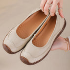 Milky white / 36