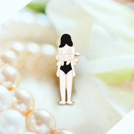 Socially Awkward Enamel Pin Loner Club Please Don't Talk To Me Brooches Women Men Jeans Coat Lapel Pin Jewelry Gift for Friend