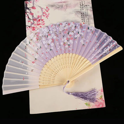 1 pcs Exiquisite Cat Patterns Summer Gift Cartoon Bamboo Wooden Folding Fan Fan Crafts Silk Fan Home Decoration