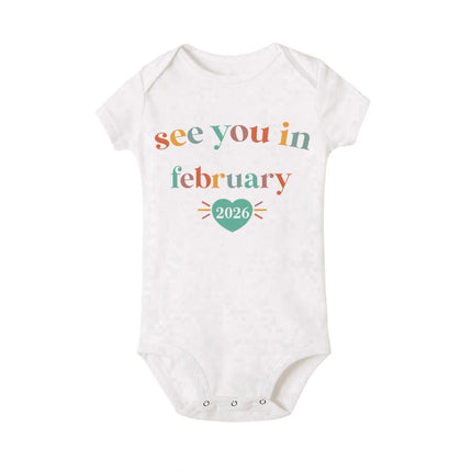 See You in January 2026 Printed Baby Romper Pregnancy Announcement Clothes Newborn Short Sleeve Bodysuit Infant Jumpsuit Outfit