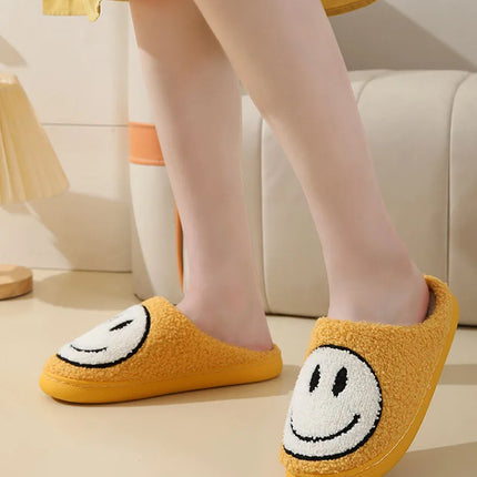 Cute Smiles Women's Fluffy Slippers Winter Indoor Closed Toe Warm Couple Slippers Woman Non-slip Flat Heel Fur Home Slides Shoes
