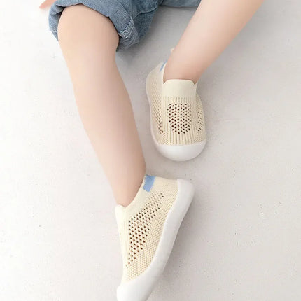 Spring Summer Toddler Shoes Breathable Knitted Kids Sneakers Boys Slip-on Tennis Shoes Girls Soft Non-slip School Casual Shoes
