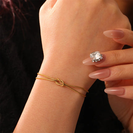 Skyrim Stainless Steel Gold Color Bracelet Twist Figaro Cuban Chain Bracelets Women Trendy Minimalist Jewelry Gifts Wholesale