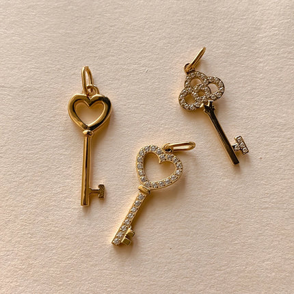 eManco Stainless Steel Heart Key Charm Shiny Rhinestones High Quality Metal, Women's DIY Necklace, Bracelet and Jewelry Making