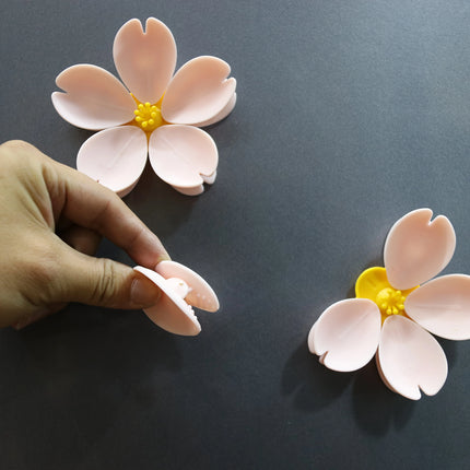 Sakura Magnetic Sealing Clip ABS-Stainless Steel INS Aesthetic Moisture Proof Kitchen Home Decor Flower Shape Gift for Valentine