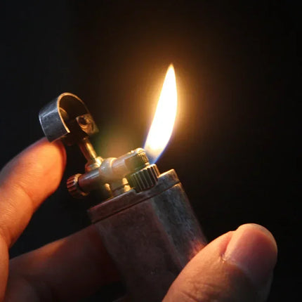 High-end Inclined Flame Open Flame Lighter, Butane Gas Lighter, Grinding Wheel Ignition, Metal, Creative Pipe Lighter