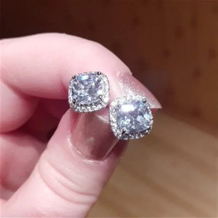CZ Stud Earrings / Boucles Zircone