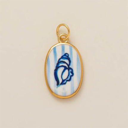 Colorful dopamine pendant with oil droplets, strawberry, crab, heart, shell pattern, color preservation