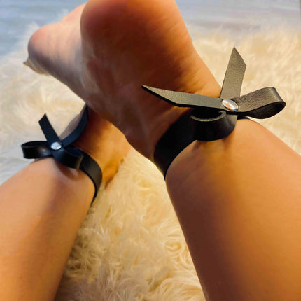 Women Foot Bow Ankle Sexy PU Leather Ankle Accessories Leather Anklet Bracelets Handcuffs Fetish Clothing Exotic Accessorie