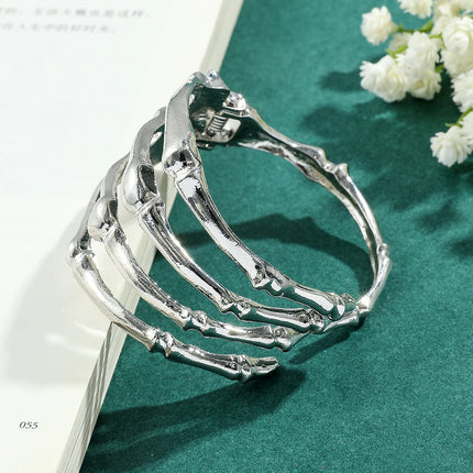 Punk Hip Hop Skeleton Paw Bangle Creativity Personality Jewelry for Horror Cosplay Props Accessories Mischief Gifts for Friends