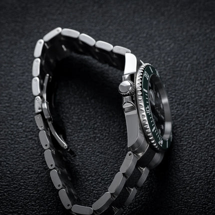 Sapphire Glass Men`s Watch Japan Quartz Movement Ceramics Bezel Stainless Steel Case 50M Waterproof Men Swimming Clock