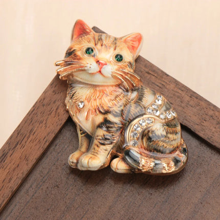 Cute and Exquisite Cartoon Cat Animal Design Brooches for Men and Women, Jewelry, Fashion Accessories, and Couple's Party Gifts