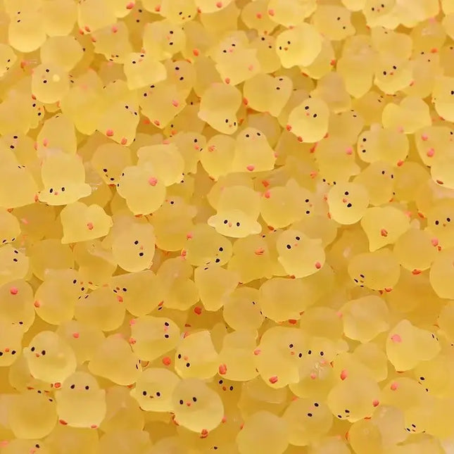10-30PCS Mini Fluorescent Chicken, Shining Rubber Chicken in The Dark, Toy Fairy Tale Garden Accessories, Home Decoration Crafts