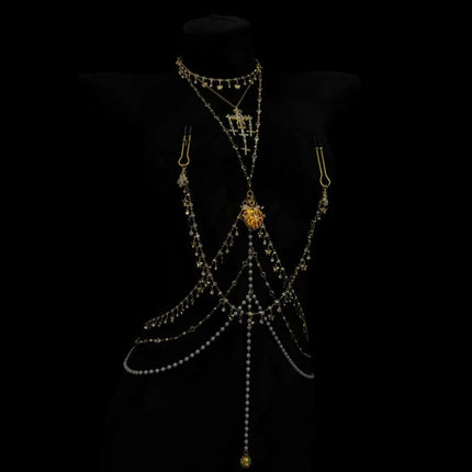 Diamond-Studded Nipple Clips SM Body Chain Glowing Heart Breast Restraint Anal Stimulator with Vaginal Clamps  Training Sex Toys