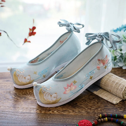 Chasing Moon Hot Sale Of The Season New Style Ming Dynasty Hanfu Shoes National Style Upturned Head Cotton Shoes Ancient Wedding