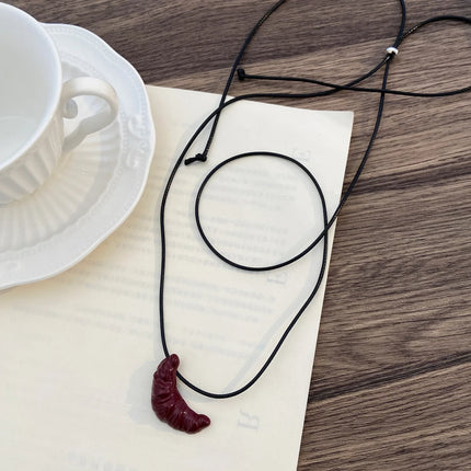 LATS Simple Cow Horn Long Necklace for Women Leather Rope Light Luxury Sweater Chain Fashion Jewelry Accessories Wholesale