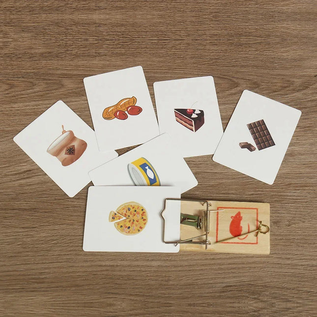 Mouse Traps Find Cards Prediction Close Up Street Magic Tricks Prophecy Seach Playing Cards Magic Props Illusion Mentalism