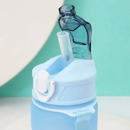 Demon Slayer  Straw Cup 750ML Children's Large Capacity Portable Kamado Nezuko Sports Plastic Bottle Anime Gradient Drinking