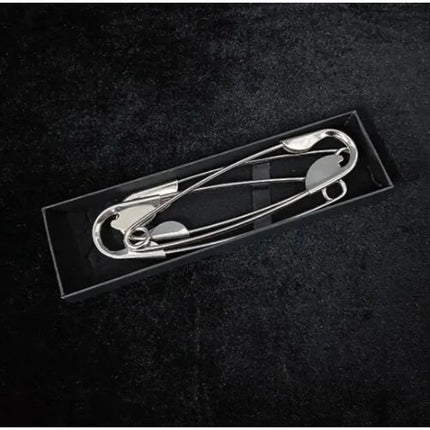 Linking Jumbo Pins By Sam Wei Stage Magic Tricks Illusions Magic Props Professional Magician Trick Magia Funny Gimmicks Games