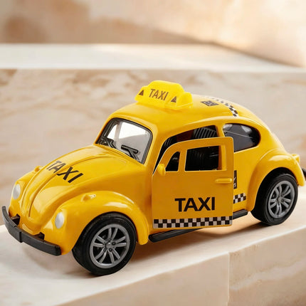Alloy car model, retro Beetle shaped small car, the ones that can open the door and police cars. Pocket toy cars that boys like.