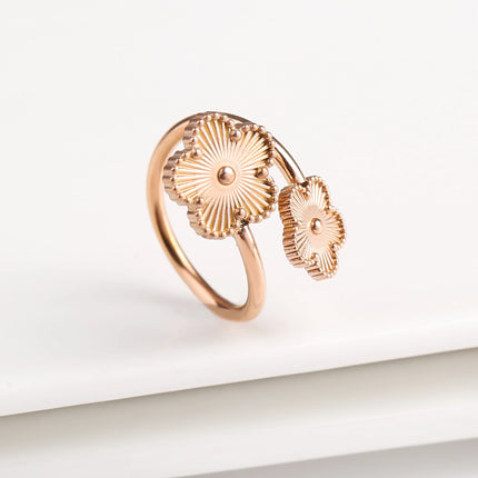 New Design Lucky Stainless Steel FIve Leaf Flower Bangle Ring Jewelry Set for Women Waterproof Fashion Jewelry Party Gift Clover