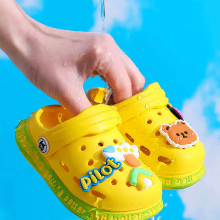 Summer Kids ShoesSandals Hole Children's Shoes Slippers Soft Anti-Skid Cartoon Design Hole Baby Shoes Sandy Beach For Boys Girls