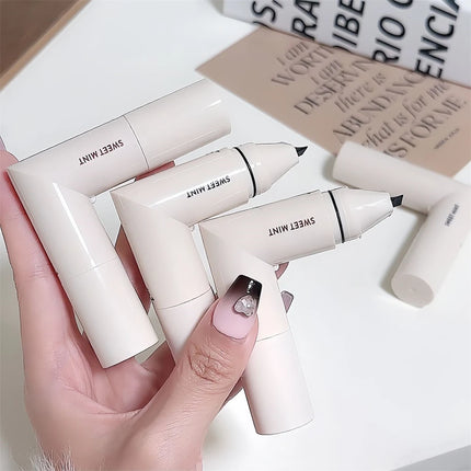 Waterproof Double-Wing Integrated Eyeliner Stamp - Sweat Proof & Long Lasting Easy to Use for Beginners Lazy Makeup Stencil