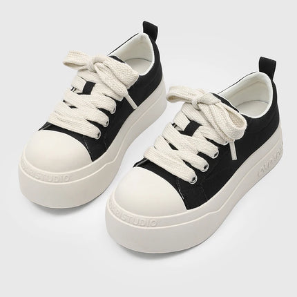 Soft Sole Lace-up Canvas Shoes Outdoor Man Sneakers Hot Sale Mens Casual Shoes Leisure Walk Vulcanize Shoes Skateboard Footwear