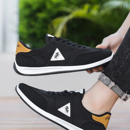 Men's Breathable Mesh Sports Shoes Lightweight Comfortable Soft Bottom Casual Shoes Versatile Footwear for All Seasons