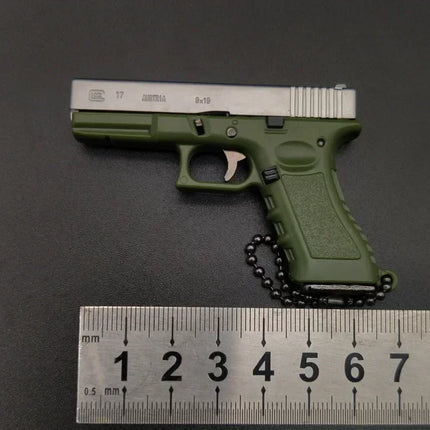 Semi-Alloy 1:3 Pistol Model Metal Mini G17 Toy Gun Detachable DIY Keychain Pendant Ornaments Children's Toy Christmas Pendant