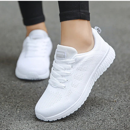 Women's Sneaker 2025 New Fashion Breathable Trainers Comfortable Sneakers Mesh Fabric Lace Up Women's Tennis Shoes For Women