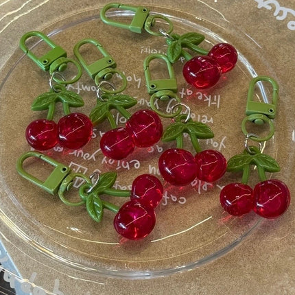 3D Red Tomato Keychain Resin Fruit Charm Cute Pendant for Phone Case/Bag Ideal Birthday Gift for Women And Girls