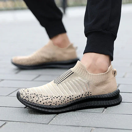 Men's Running Sneakers Breathable Outdoor Sport Lightweight Male Walking Shoes Anti-Slip Sneakers Slip On Flats Vulcanized Shoes