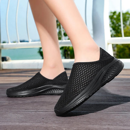 Oiaano Barefoot Man Grey Shoes Mesh Knit Slip On Ultra Light Breathable Soft Bottom Workout Casual Sports Shoes Outdoor Runing